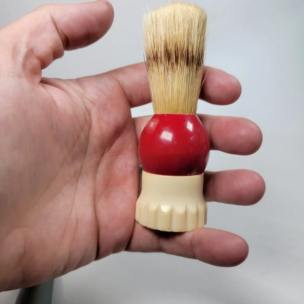 Vintage Made Rite USA Red & Beige Shaving Brush Barber Tool‎